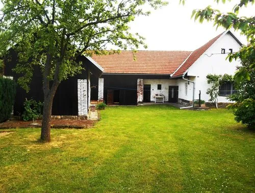 Fotografie nemovitosti - Prodej vesnického domku v klidné obci