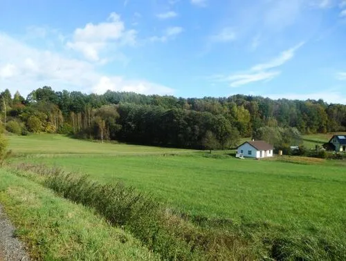 Fotografie nemovitosti - Prodej slunné stavební parcely v oblasti Českého ráje