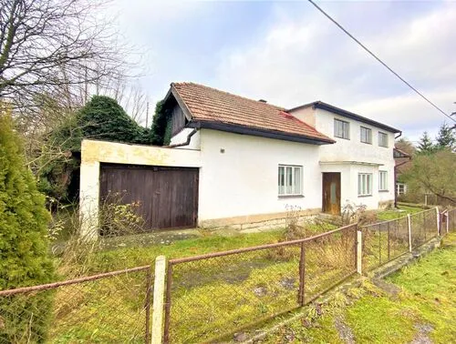 Fotografie nemovitosti - Prodej rodinného domu se zahradou, dílnou a garáží o CP 460 m2