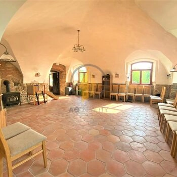 Pronájem zavedeného penzionu s restaurací v Českém ráji