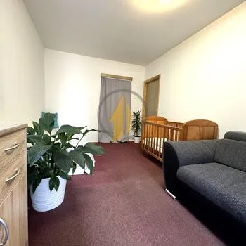 Prodej rodinného domu 6+kk situovaného na polosamotě v obci Mostek, okres Trutnov