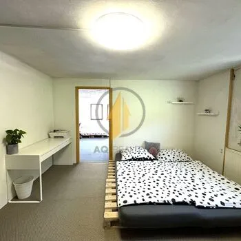 Prodej rodinného domu 6+kk situovaného na polosamotě v obci Mostek, okres Trutnov