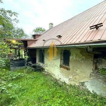 Prodej rodinného domu se zahradou v obci Bošice u Svojšic, 4 km od Kolína