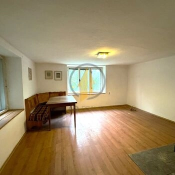 Prodej rodinného domu se zahradou v obci Bošice u Svojšic, 4 km od Kolína