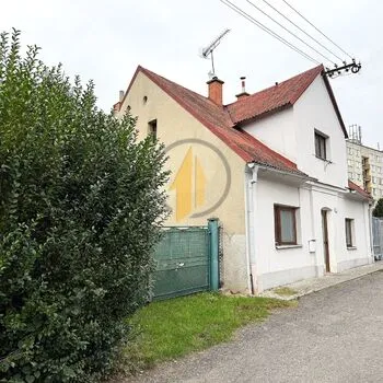 Prodej rodinného domu o CP 150 m2 v Jičíně