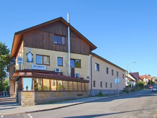 Fotografie nemovitosti - Pronájem komerčního prostoru a ubytovacího zařízení v obci Turnov.
