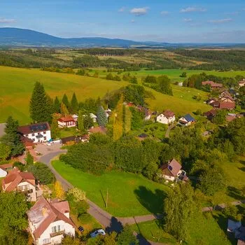 Prodej rodinného domu se zahradou a výhledem na Krkonoše v klidné obci Bukovina u Čisté