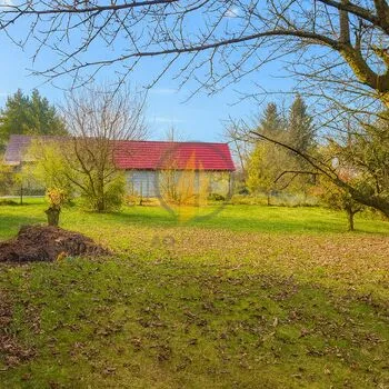 Prodej rodinného domu s prostornou stodolou v obci Nemyčeves