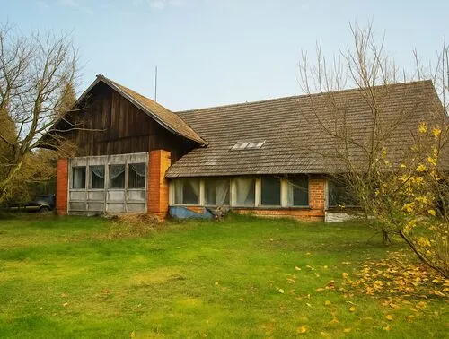 Fotografie nemovitosti - Prodej rodinného domu s prostornou stodolou v obci Nemyčeves