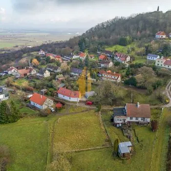 Prodej stavební pozemku v obci Podhradí u Jičína