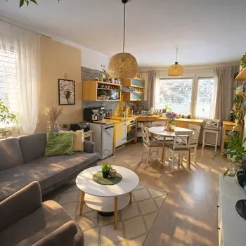 Prodej slunného bytu 3+kk o výměře 65 m2 s lodžií v Jičíně