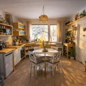 Prodej slunného bytu 3+kk o výměře 65 m2 s lodžií v Jičíně