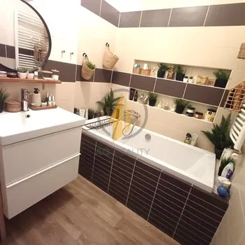 Prodej slunného bytu 3+kk o výměře 65 m2 s lodžií v Jičíně