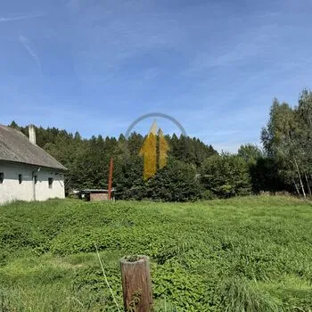 Prodej stavebního pozemku určeného k výstavbě rodinného domu o CP 1680 m2