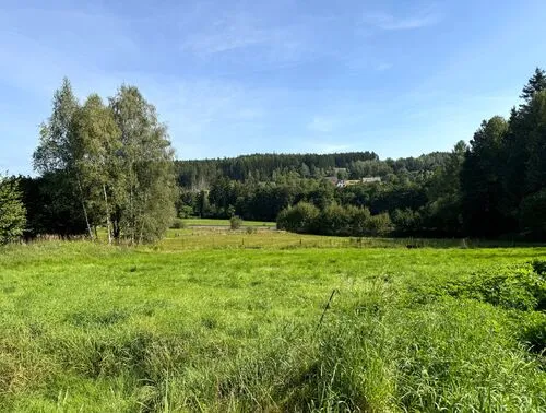 Fotografie nemovitosti - Prodej stavebního pozemku určeného k výstavbě rodinného domu o CP 1680 m2