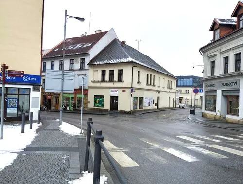 Fotografie nemovitosti - Pronájem přízemí domu ke komerčnímu užití v obci Turnov.